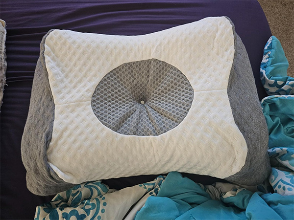 cozy player side sleeper pillow